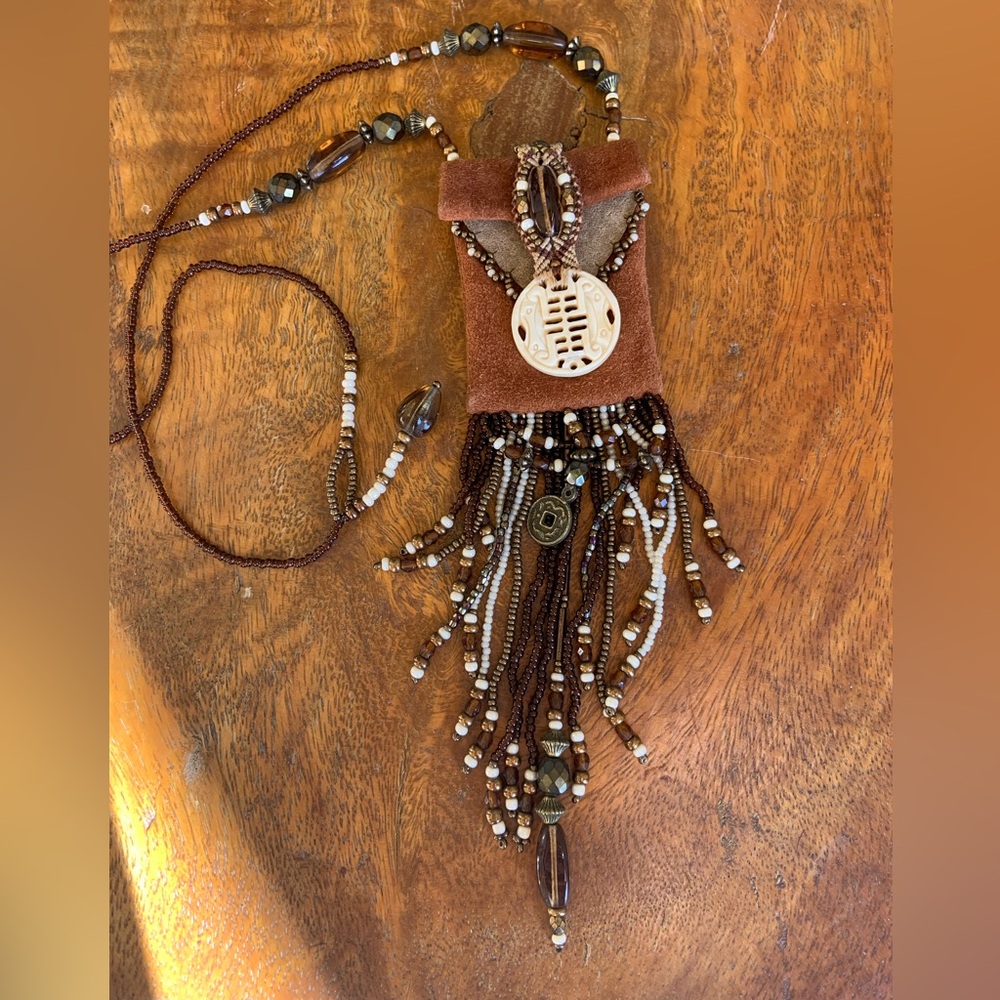 Native American Deerskin Leather Bead & Ivory  Fringed Pouch Bag Necklace - Picture 3 of 13